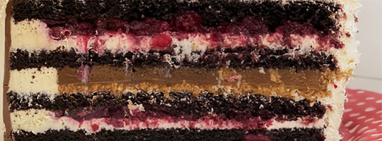 Полунична насолода